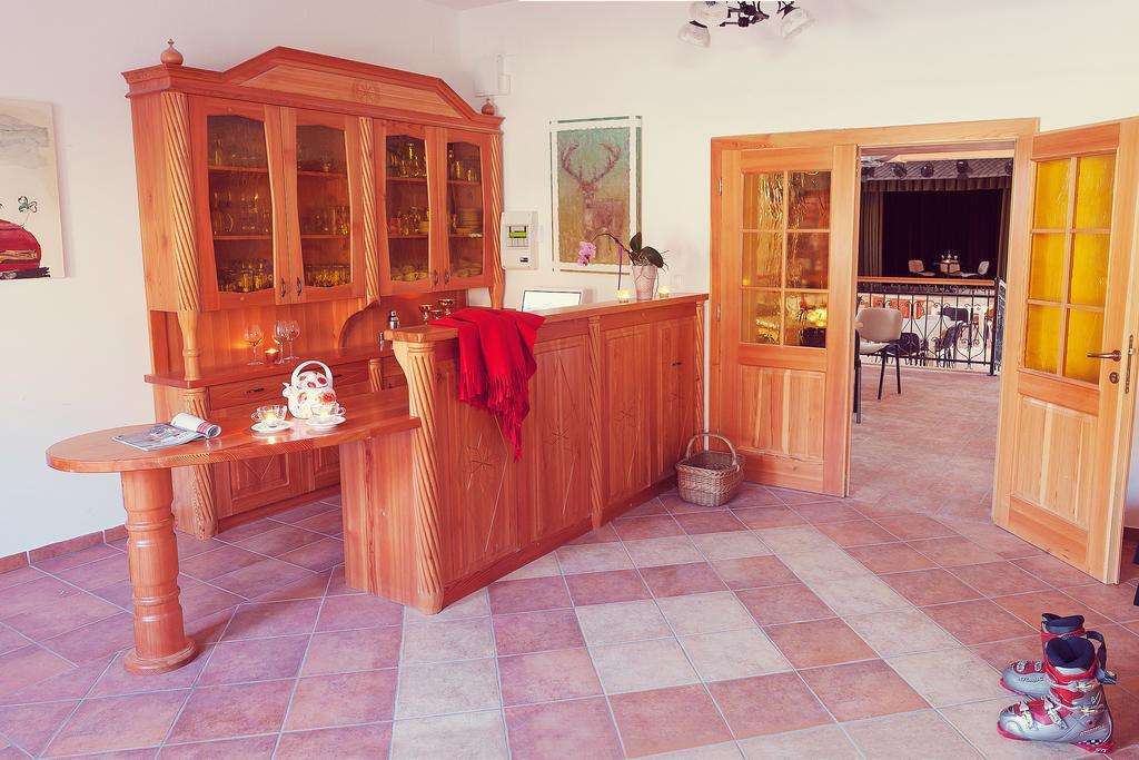 Guesthouse Macesen Spodnja Sorica Luaran gambar
