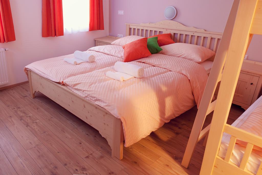 Guesthouse Macesen Spodnja Sorica Bilik gambar